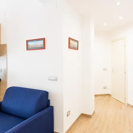 Casa Di Iole Apartment *